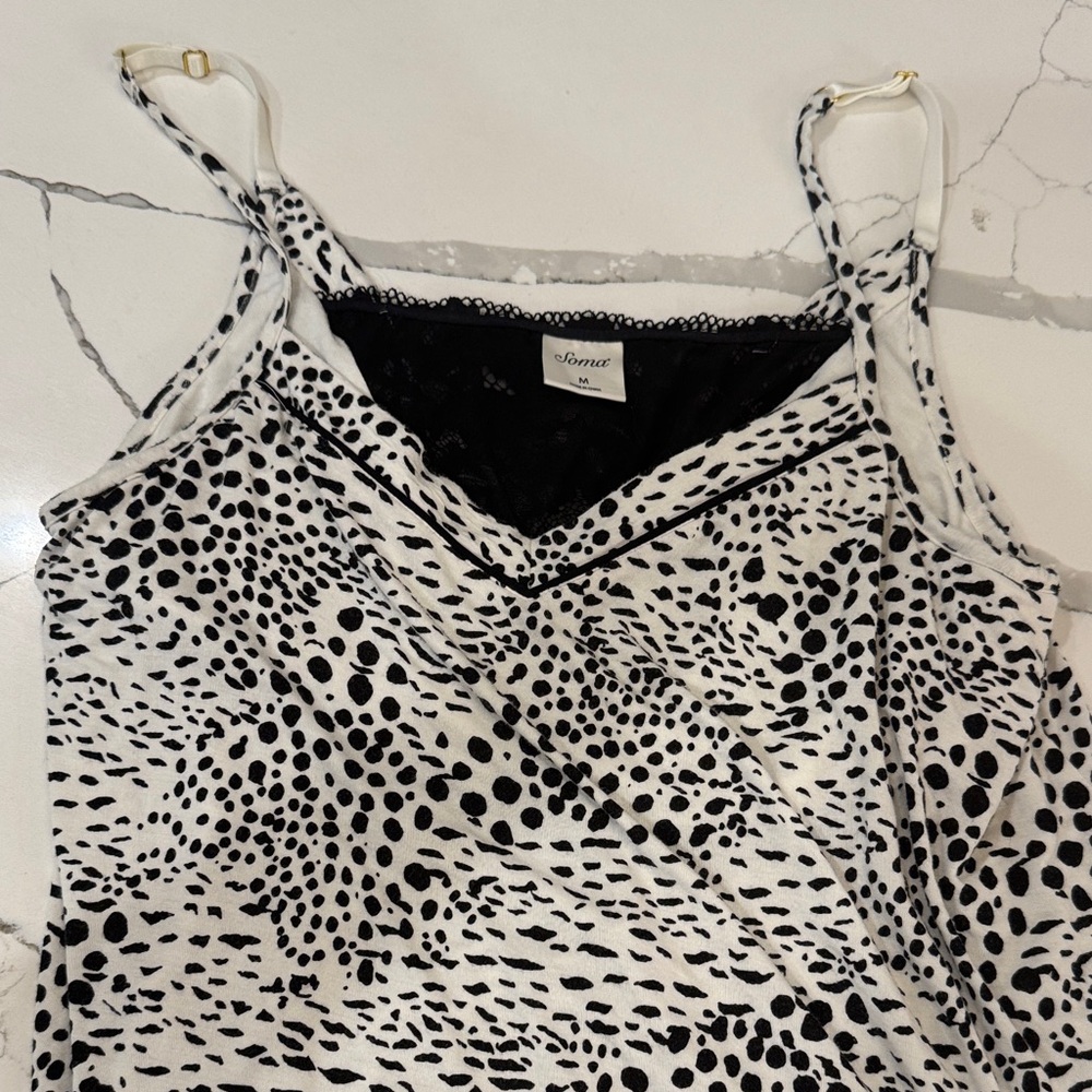 Soma Intimates Black and White Lace Spotted Pajamas Top with built in bra - M